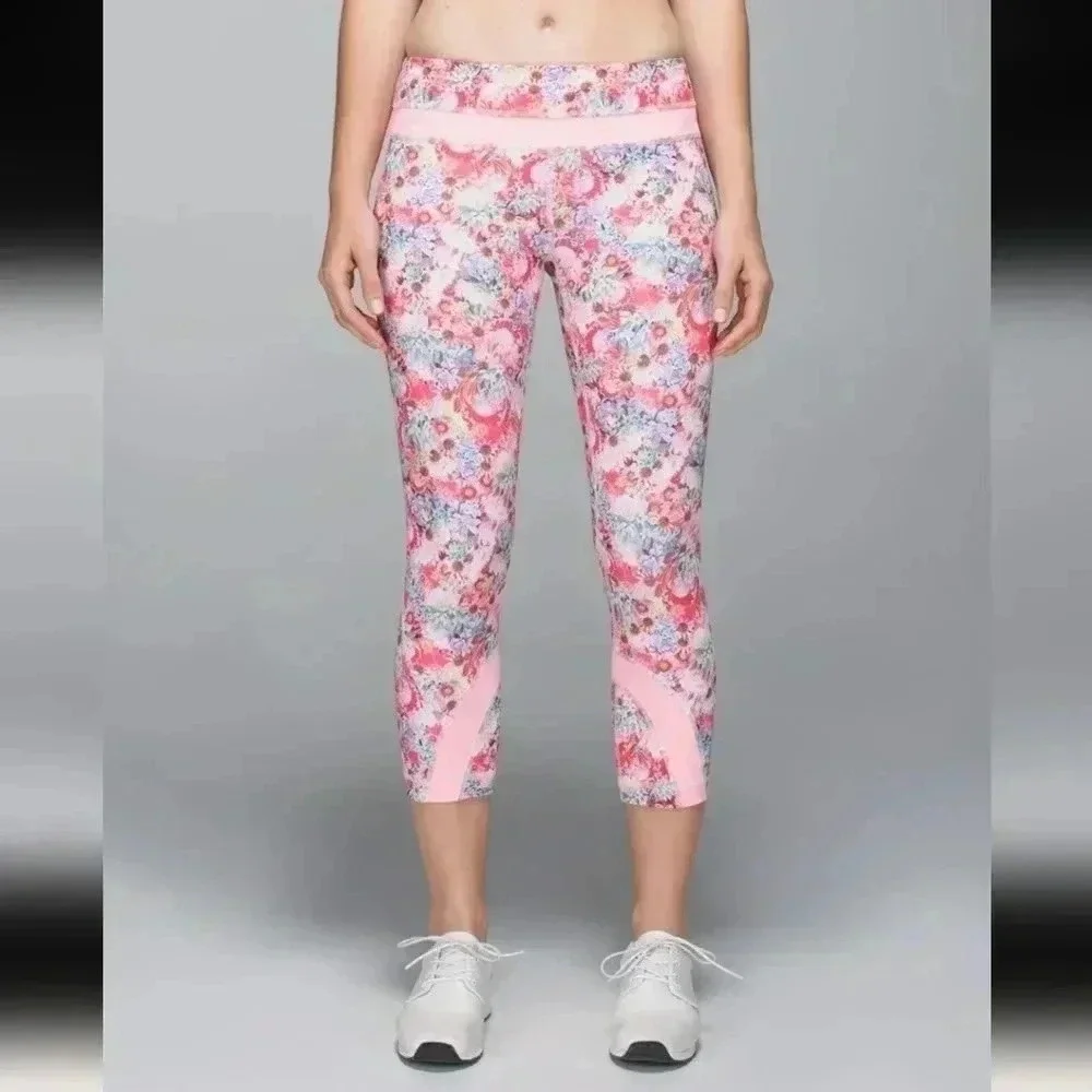 Lululemon Run: Inspire Crop II *All Luxtreme Flowabunga Mini Multi / Bleached Co